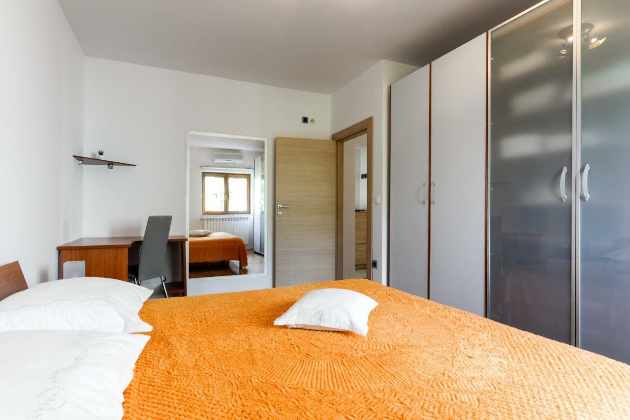 Apartmani Bosa ザダル エクステリア 写真