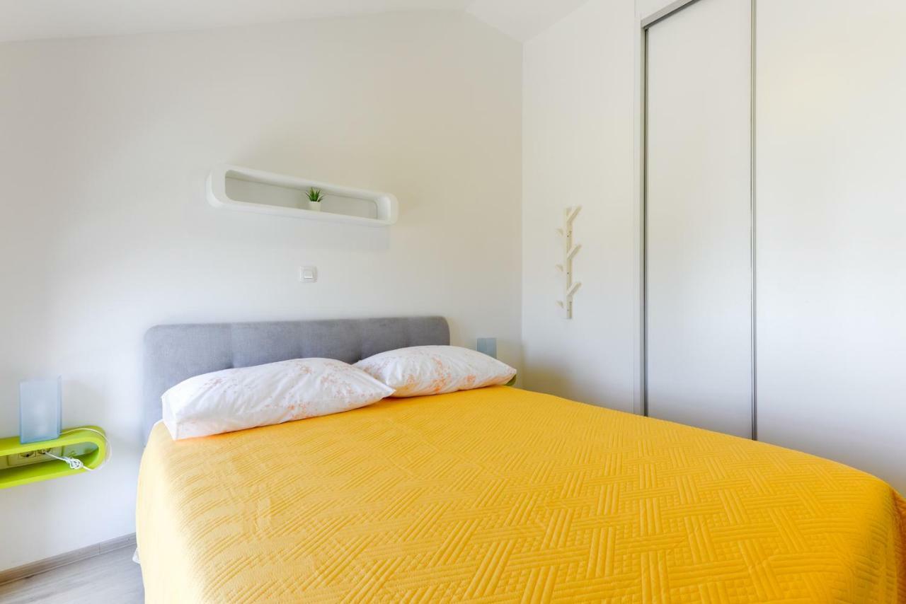 Apartmani Bosa ザダル エクステリア 写真