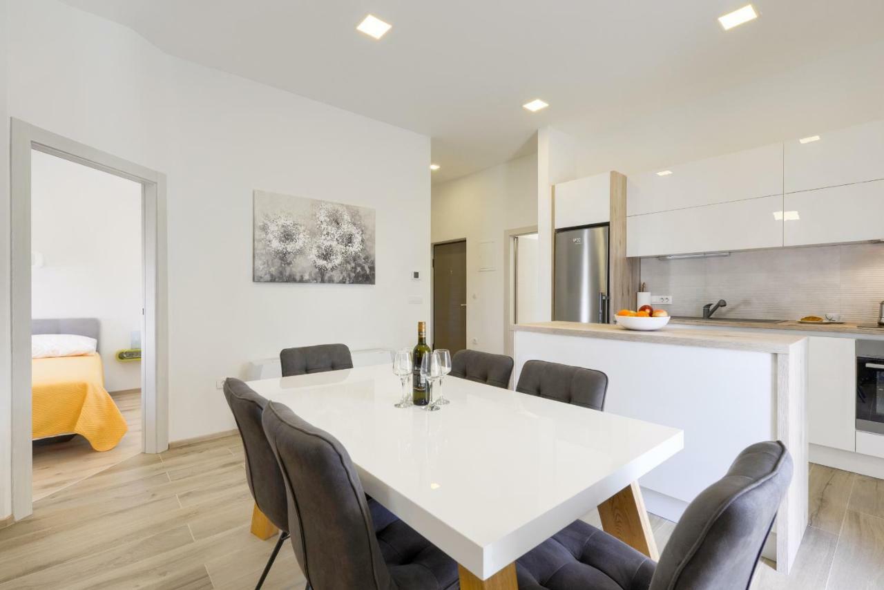 Apartmani Bosa ザダル エクステリア 写真