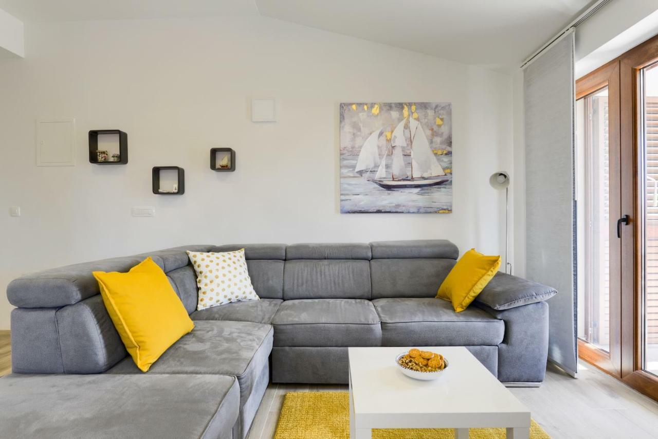 Apartmani Bosa ザダル エクステリア 写真