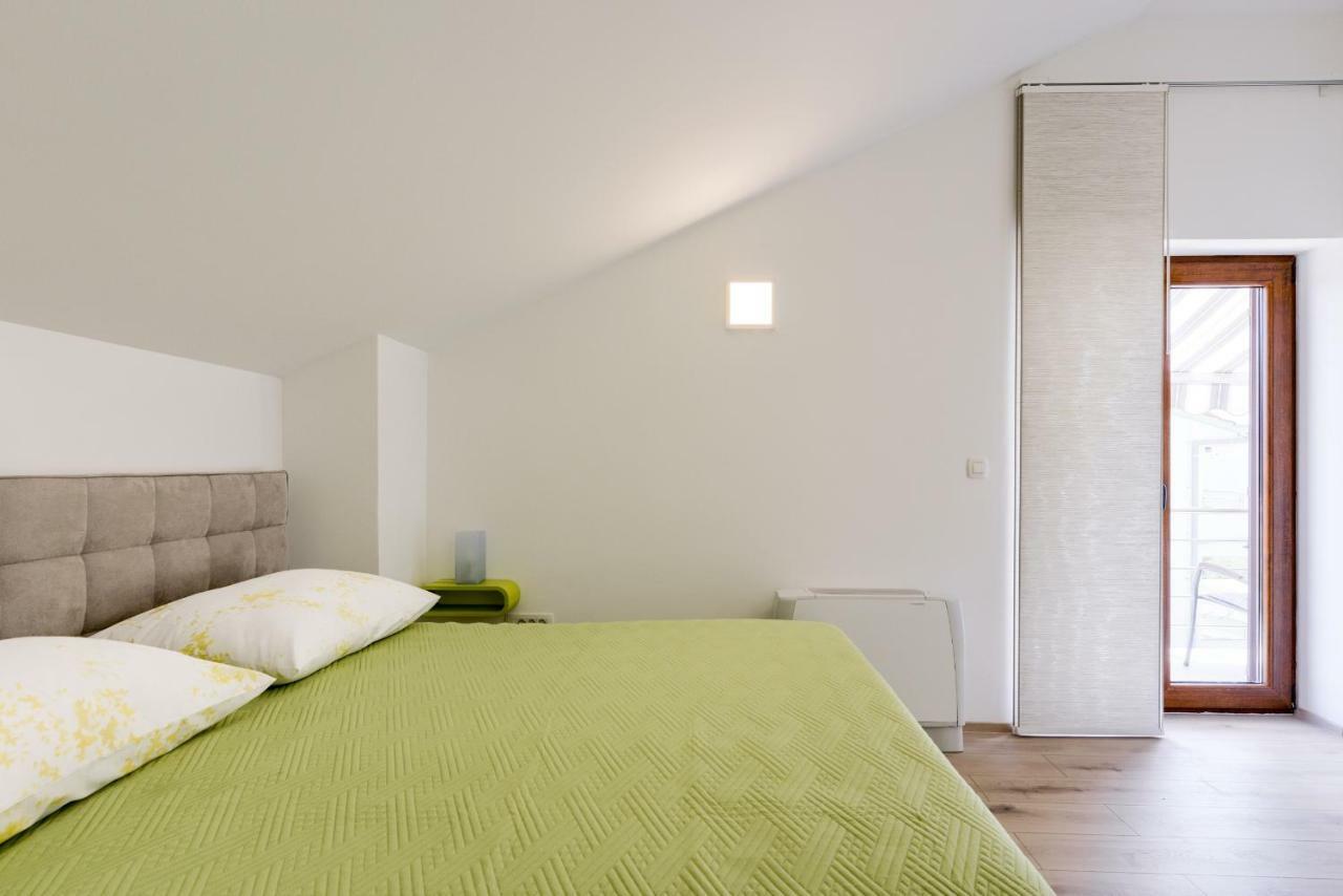 Apartmani Bosa ザダル エクステリア 写真