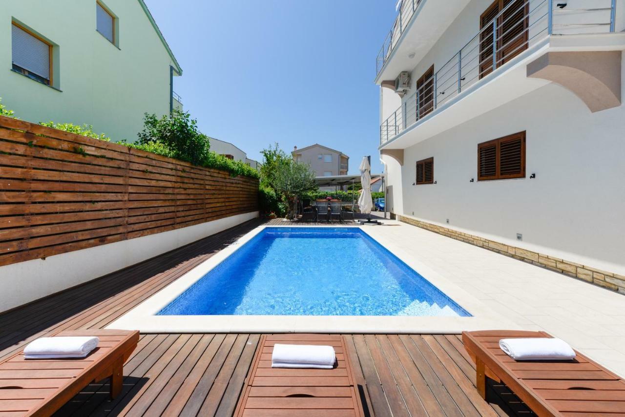 Apartmani Bosa ザダル エクステリア 写真
